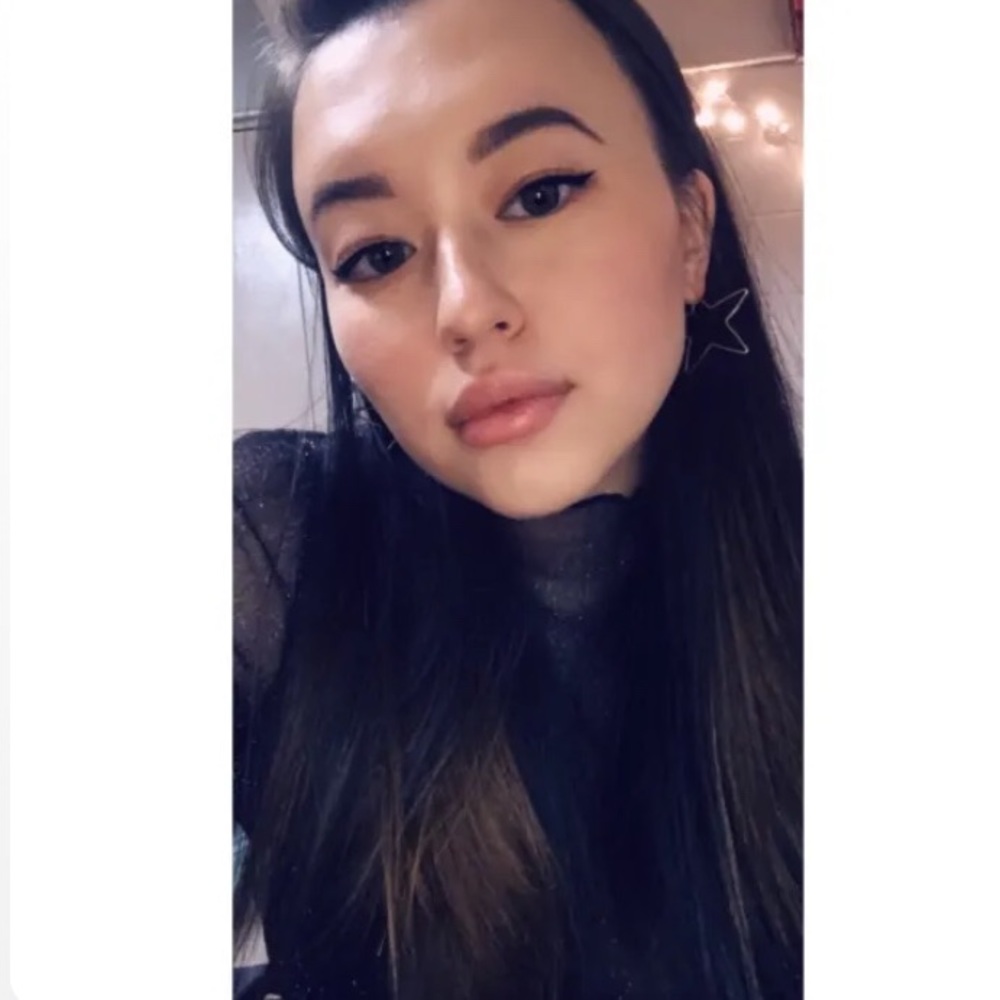 Meet your Posher, Pauline